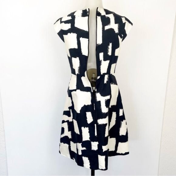 KATE SPADE MARIELLA DRESS SILK BLEND BLACK AND WHITE PRINT 2 - Picture 10 of 15